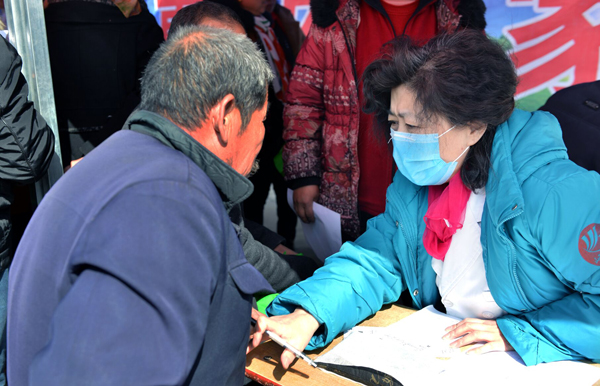 山西省人民医院在刘胡兰镇开展义诊、免费体检