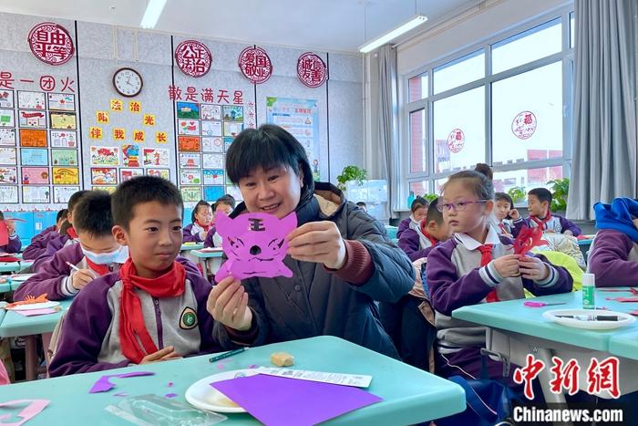 点击进入下一页