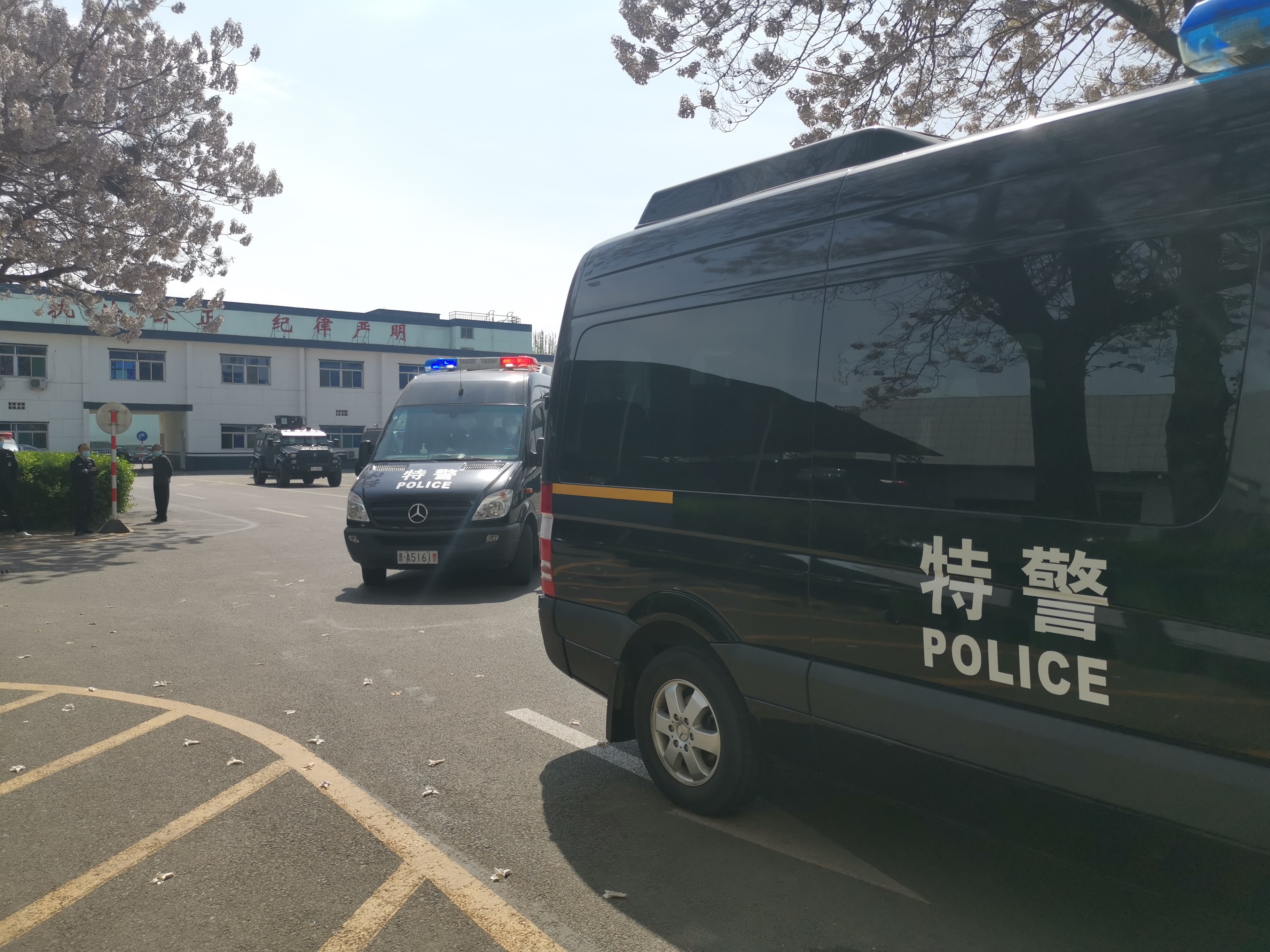 太原集结300名警力紧急驰援清徐抗疫一线