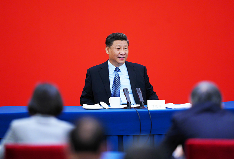 2020年5月23日上午，<span class="sensitiveWord">习近平</span><span class="sensitiveWord">总书记</span>看望参加全国政协十三届三次会议的经济界委员，并参加联组会，听取意见和建议。