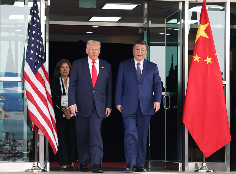 当地时间10月30日,国家主席<span class="sensitiveWord">习近平</span>在釜山同美国总统特朗普举行会晤。