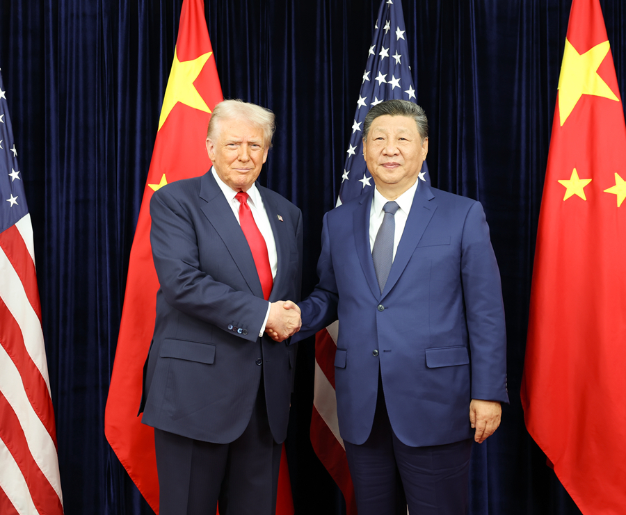 当地时间10月30日,国家主席<span class="sensitiveWord">习近平</span>在釜山同美国总统特朗普举行会晤。